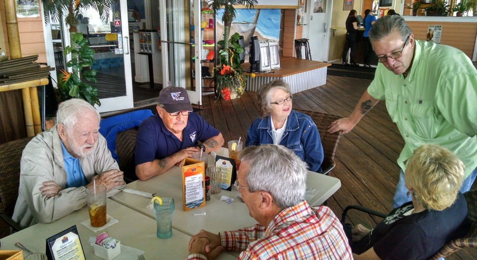 Boating? to Lunch at Sunset Grill